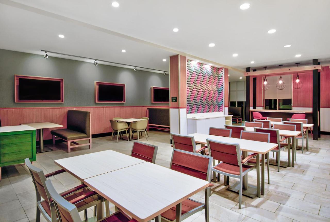 Holiday Inn - Erie By Ihg Kültér fotó